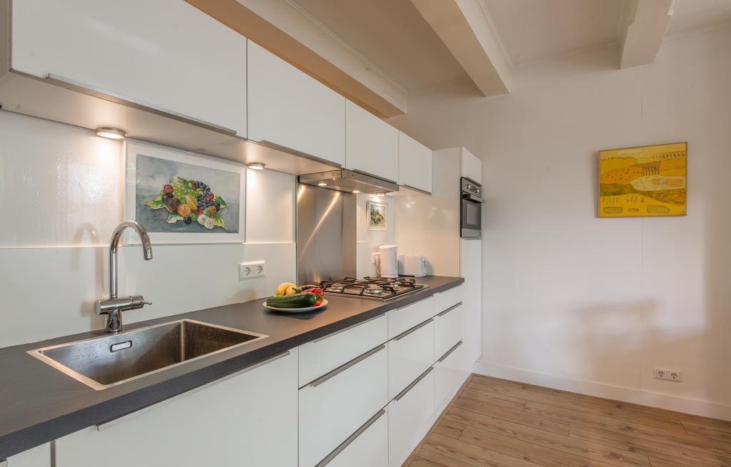 Canal View Amsterdam Apartment Екстериор снимка